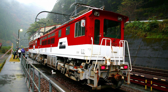 ap002.jpg